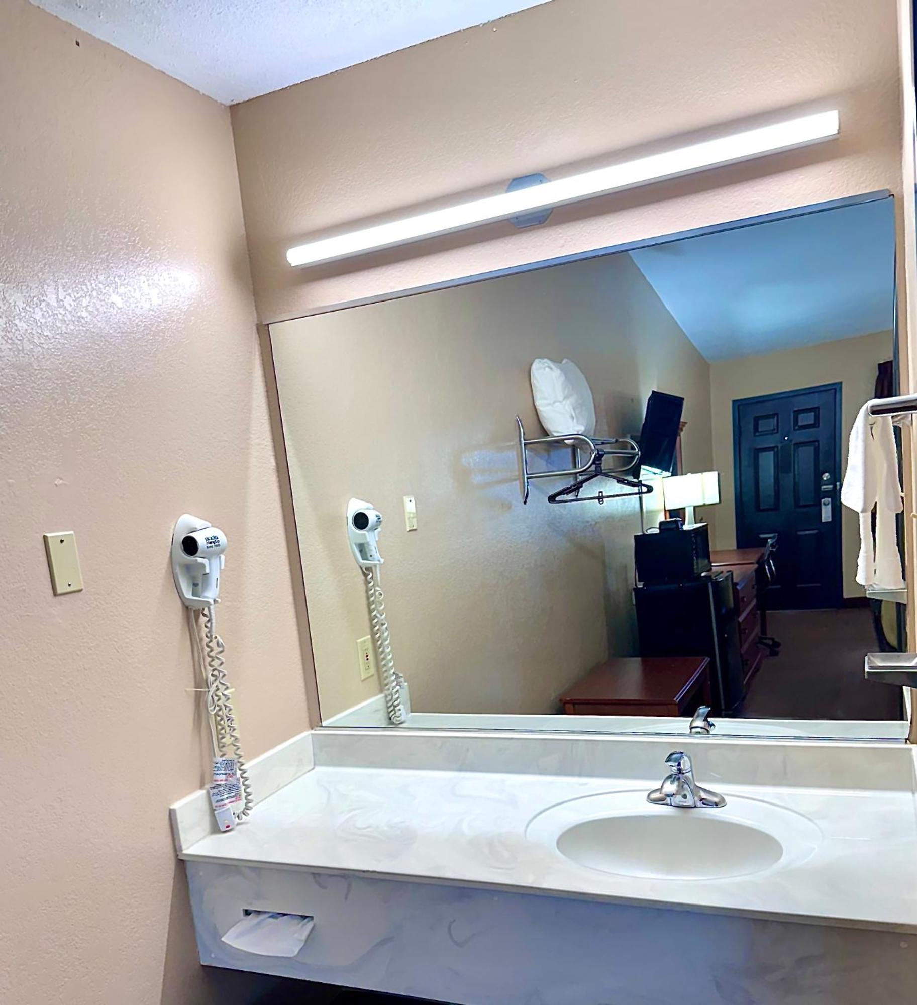 Owensville Inn Motel
